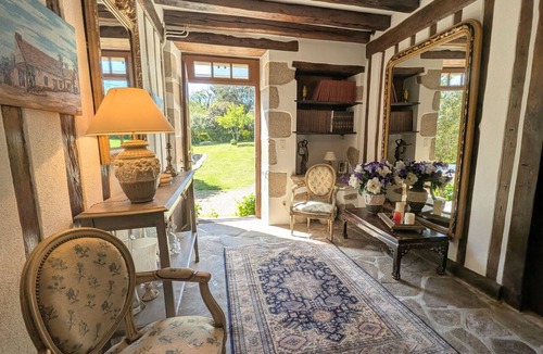 Aigurande Cottage | Charming house in the heart of Berry - 8 guests