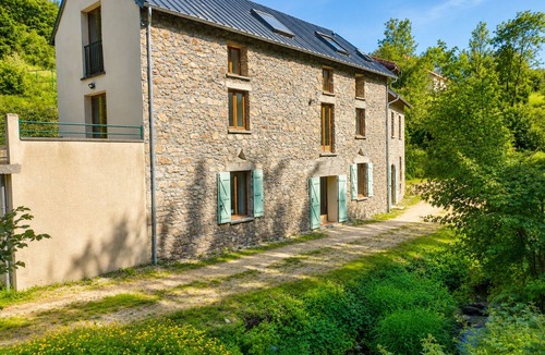 Servant House | Charming Mill Estate in Central France – Ideal for Groups & Retreats- 32 sleeps