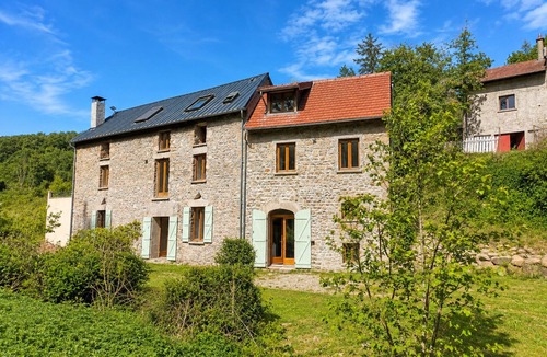 Servant House | Charming Mill Estate in Central France – Ideal for Groups & Retreats- 32 sleeps