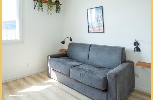 Ambilly Apartment | Chez Gilles I Studio I Ambilly