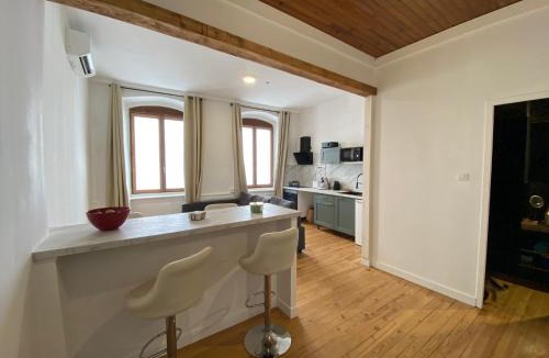Arlanc Apartment | Cinéma et jeux de société, logement calme