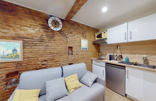 Saint-Etienne Apartment | Classified studio in the heart of Les Carmes