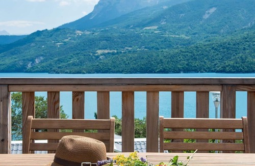 Chorges Apartment | Comfortable chalet on the shores of Lac de Serre-Ponçon