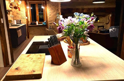 Orgnac-sur-Vezere House | Comfortable and authentic holiday home in Orgnac-sur-Vézère on the Vézère