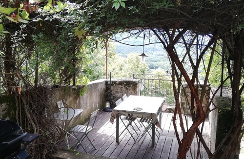 Cornillon-sur-lʼOule Cottage | Cornillon Sur L Oule: Country Cottage/Gite - Cornillon sur l'Oule