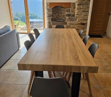 Coubisou House | Corps de ferme en Aubrac - avec jacuzzi du 15 avr au 15 oct