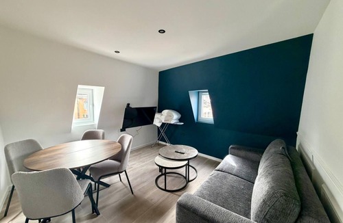 Thonon-les-Bains Apartment | Cosy studio - Hypercentre - Renovated - Calm and chic
