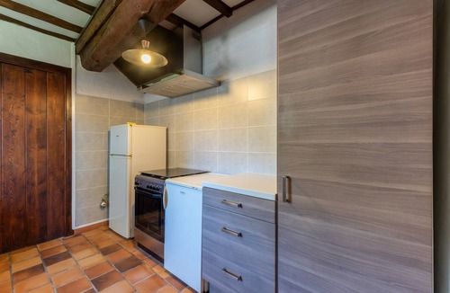 Castet House | Cottage in a Charming Shepherd’s House, Vast Private Land in the Heart of the Pyrenees