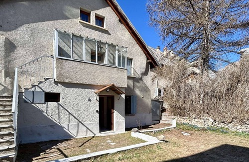 Monetier-les-Bains House | Cozy 2-Room Apartment with Garden, Near Ski Lifts and Shops, Pet-Friendly