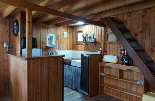 Chateaudun Cottage | Cozy and romantic chalet with terrace in Eure-et-Loir