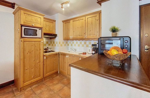 Chamonix City Centre Apartment | Cozy apartment in Chamonix center with parking