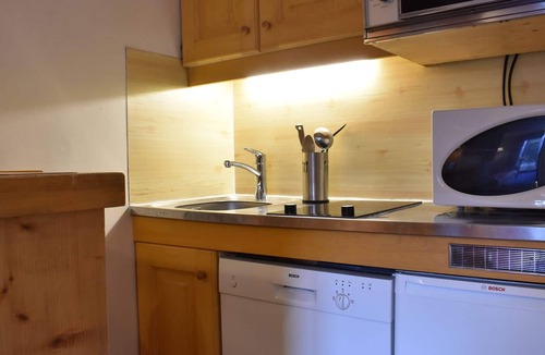 Meribel Apartment | Cozy apartment 5 pers, Méribel, near slopes and shops, pets allowed