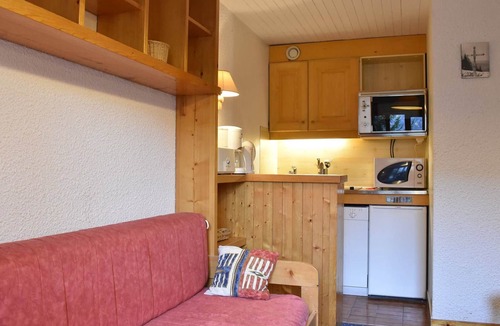 Meribel Apartment | Cozy apartment 5 pers, Méribel, near slopes and shops, pets allowed