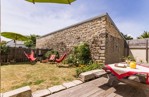 Guerande Cottage | Cozy cottage between Land and Sea in Guérande with Wifi and pets allowed