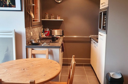 Morillon Apartment | Cozy Little Nest in Morillon, Just 50m from the Cable Cars
