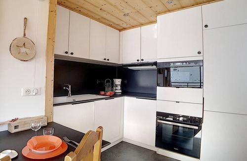 Les Menuires Apartment | Cozy renovated ski-in/ski-out apartment, parking included, pets allowed