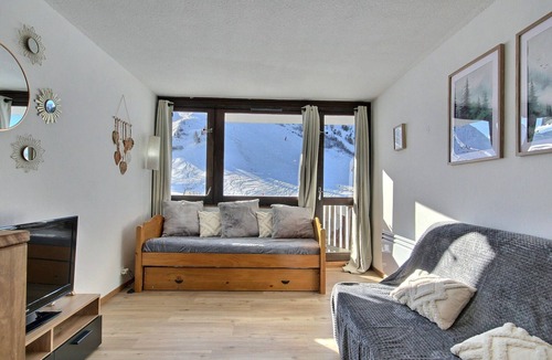 Aime Apartment | Cozy south-facing studio with balcony, near slopes, Plagne