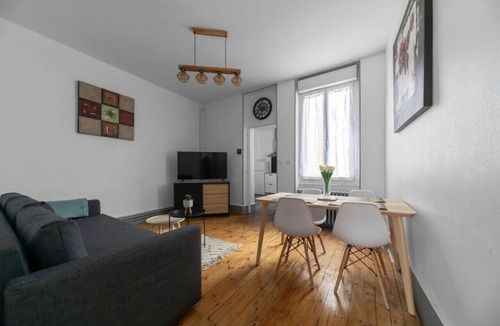 Champ-Capelet Apartment | Design and bright apartment, free parking