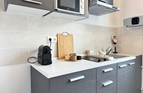 Grand Clement Apartment | Donut Suite