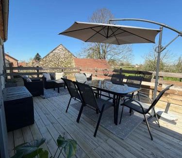 Saint-Pourcain-sur-Besbre Apartment | Duplex premium avec terrasse à 5 min Le Pal