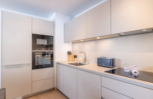 Cognet Apartment | Elegant apartment for 6, balcony, near slopes