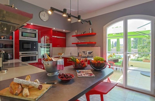 Fontanes House | Elegant Languedoc Villa with Pool & Vineyard Views