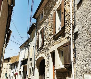 Valreas Apartment | En plein coeur du centre historique de Valréas