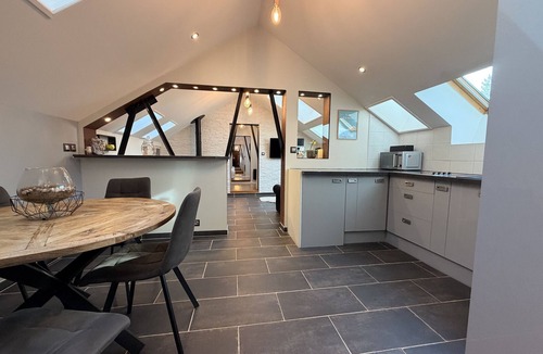 Evian-les-Bains Apartment | Evian - Cozy Apartment for 2 with WiFi