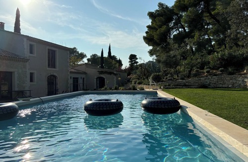 Maussane House | Exceptional farmhouse for rent in the heart of the Alpilles - between village and nature
