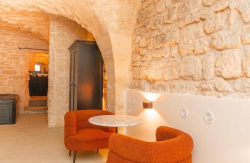 Les Iles Apartment | Exceptional Apartment Île Saint Louis - Jacuzzi