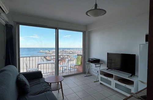 Palavas-les-Flots Apartment | Exceptional sea view apartment in the heart of Palavas with beach access