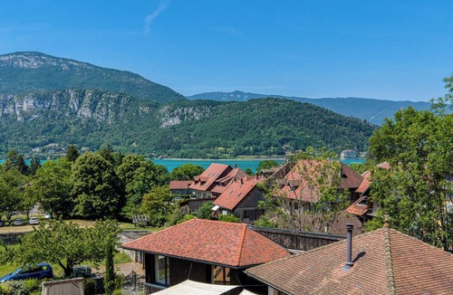 Rovagny House | 🏡 Family Villa with Private Pool Just a Short Walk from Lake Annecy