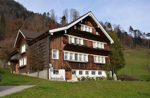 Neckertal Apartment | Flat with Säntis view