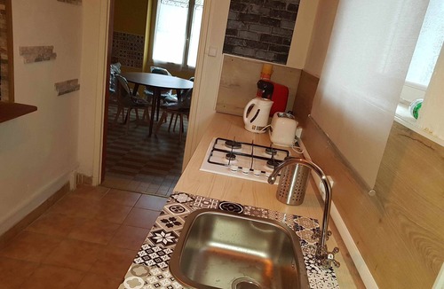 Saint-Georges-de-Mons House | La Maison D'odette 3-star Furnished Accommodation Auvergne/Puy de Dôme.