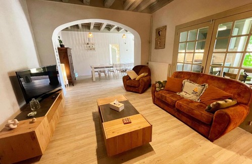 Saint-Jean-Saint-Germain House | GÃ®te paisible avec piscine et parking - 12 pers. - FR-1-381-668