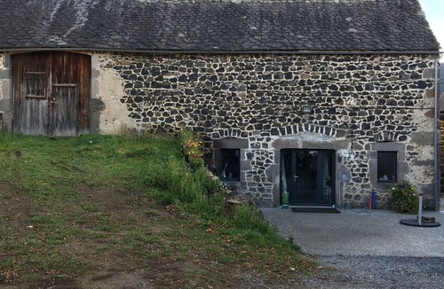 Saint-Diery House | Gîte de la Bichonette Accessible en Fauteuils. Animaux de Compagnie Acceptés