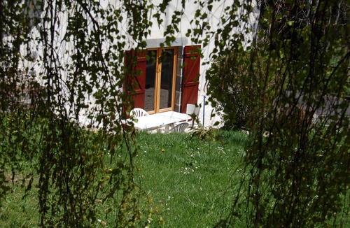 Orcival House | Gîte de Rouchaube Orcival : la Petite Maison