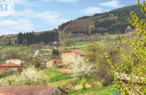 Cherier House | Gîte familial en montagne avec confort et jardin privé - FR-1-496-22