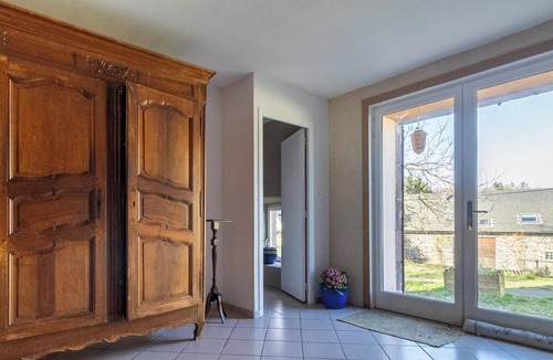 Saint-Bonnet-pres-Orcival House | Gîte des Milans - Saint-bonnet-pres-orcival