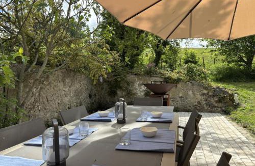 Sanssat House | Gîte rustique, animaux & clim - 12 pers. - FR-1-489-637