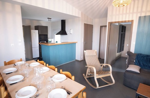 Magnac-Laval House | Gîte 6 pers. Terrace overlooking pond - Indoor swimming pool & free children's fishing
