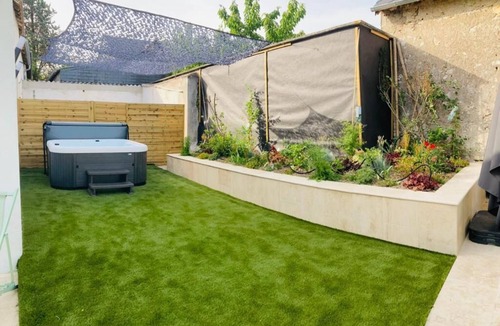 Lestiou House | Gite with private pool and spa, sleeps 8, not shared