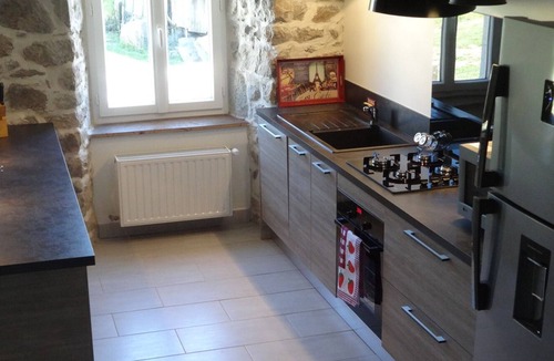 Vebret Cottage | GITE4*IN THE HEART OF AUVERGNE WITH BALNEO AND SAUNA