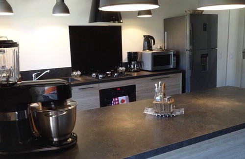 Vebret Cottage | GITE4*IN THE HEART OF AUVERGNE WITH BALNEO AND SAUNA