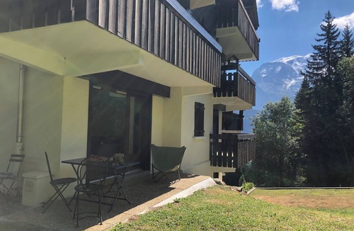 Le Bettex Apartment | Ground floor apartment, view of Mont-Blanc from the terrace