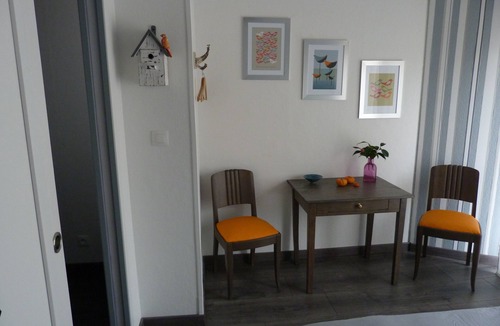 Cayriech Bed & Breakfast | Guest Room "La Chambre Aux Oiseaux" with Private Terrace, Wi-Fi and Air Conditioning