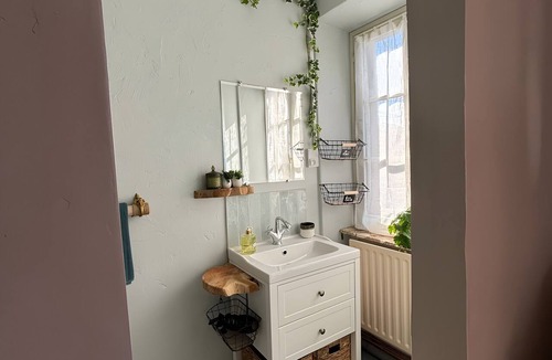 Folles Bed & Breakfast | Guest Room 'La Chambre Octave at La Parenthèse' with Private Garden and Wi-Fi