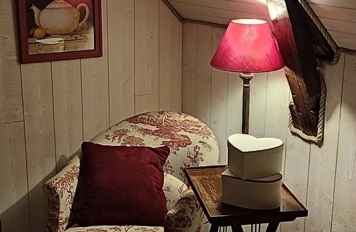 Enguiales Bed & Breakfast | Guest Room 'La Maison de Justine' with Shared Pool, Private Terrace, and Wi-Fi