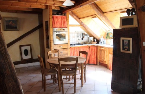Monetier-les-Bains House | Holiday Home 'Landrosace' with Shared Terrace, Balcony and Wi-Fi