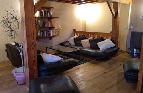Saint-Just-en-Bas House | Holiday Home 'La Claire Fontaine' with Wi-Fi